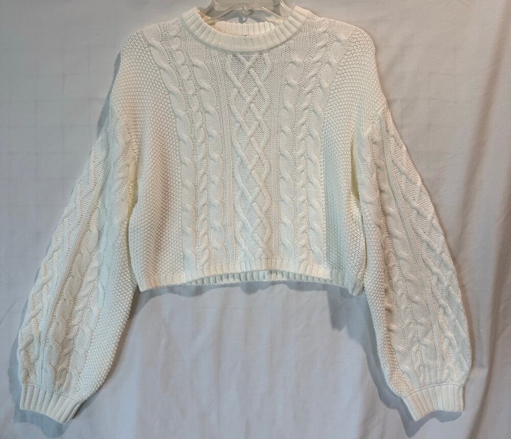 Women's Divided H&M white cropped cable knit sweater puff sleeves medium